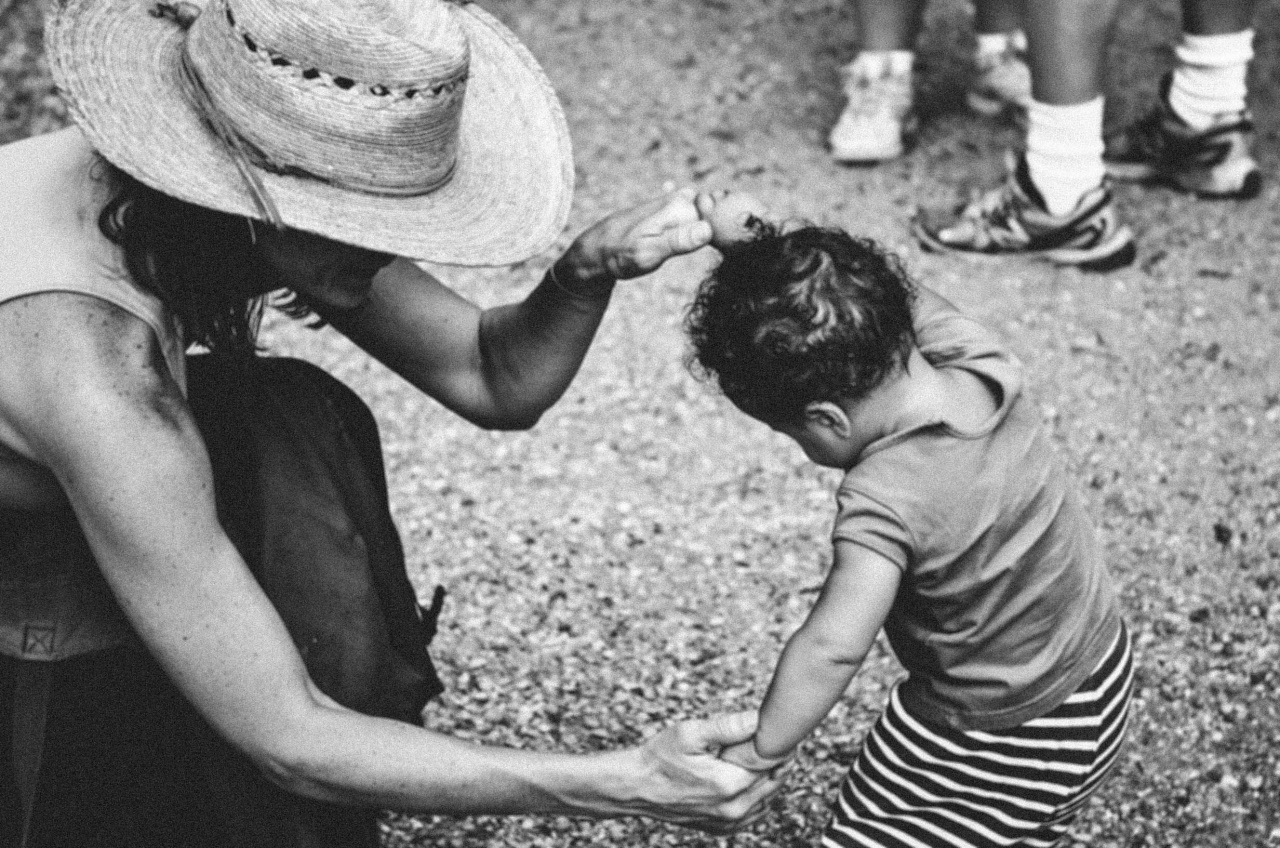 10 Incredible Things a Mother Sacrifices for Her Children - Mindful  Parenting